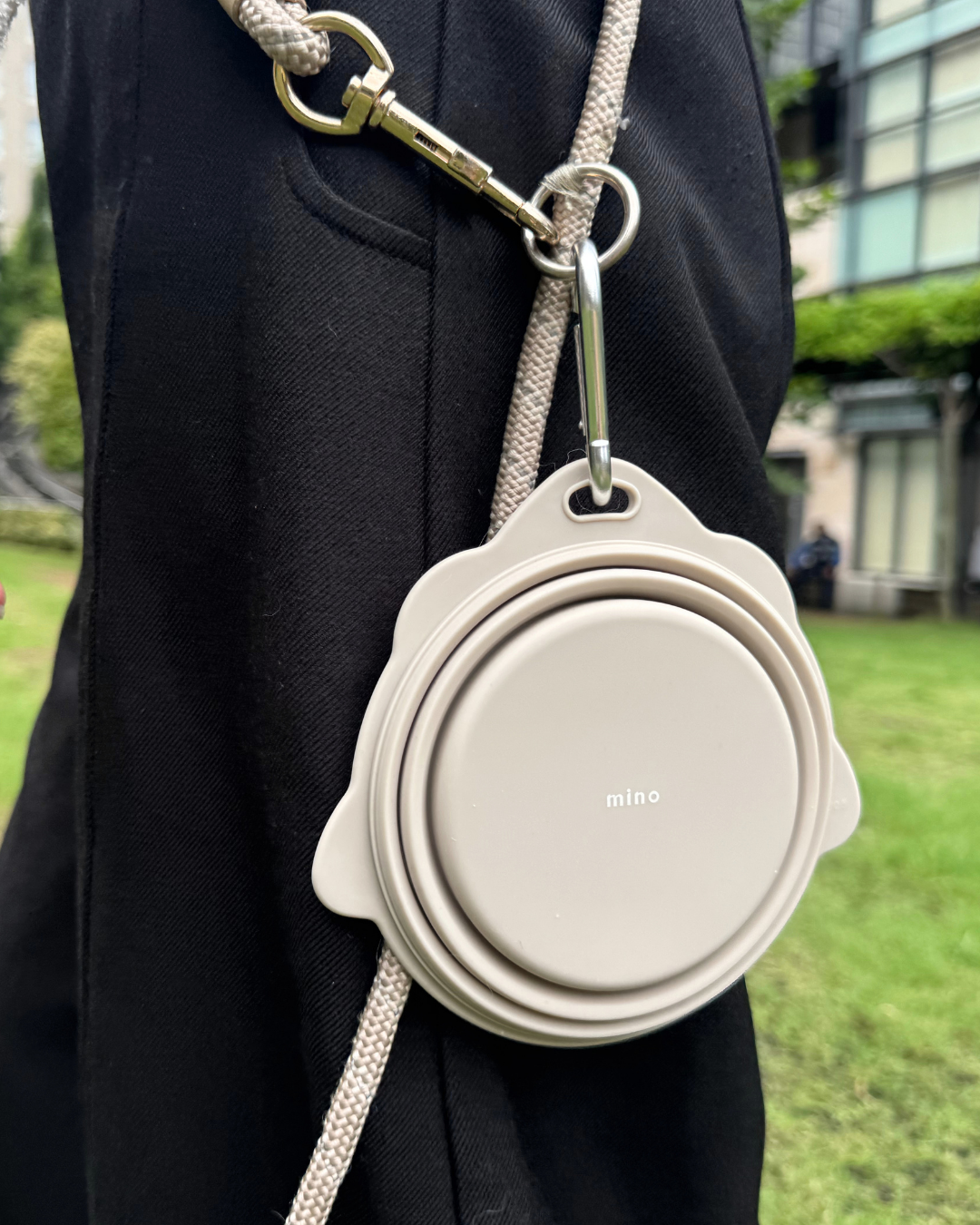 折りたたみシリコンフードボウル カラビナ付　防水ポーチ付き mino Online Store